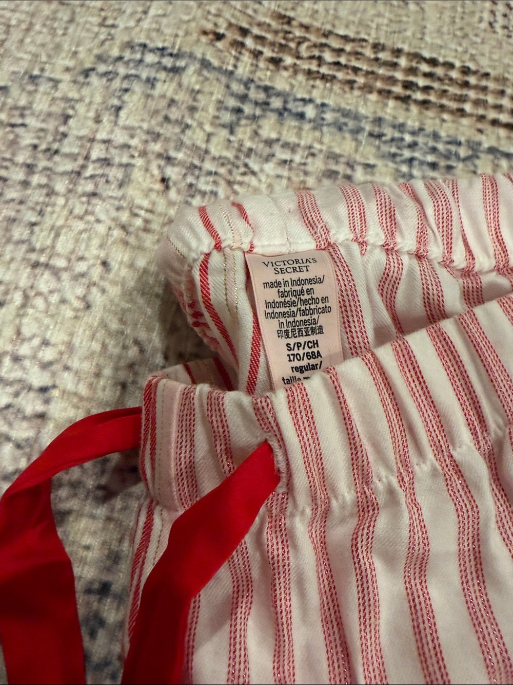 Victoria’s Secret pajama set - Picture 3 of 6